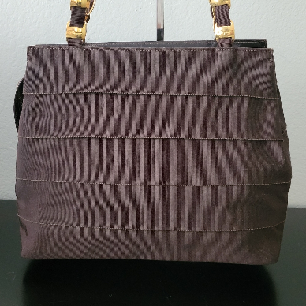 Salvatore Ferragamo Vintage Gancini Vara Chain Shoulder Bag - Picture 3 of 14